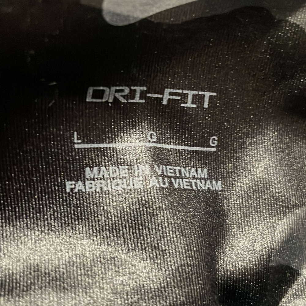 Nike Women's Dri-Fit One Mid Rise Camo Leggings, Size Large - Picture 10 of 12